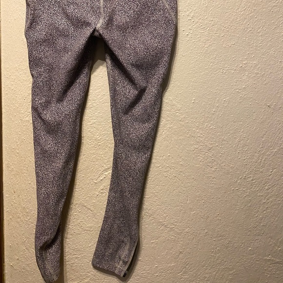 Lululemon Invigorate 7/8 Tight (25") - Picture 4 of 6